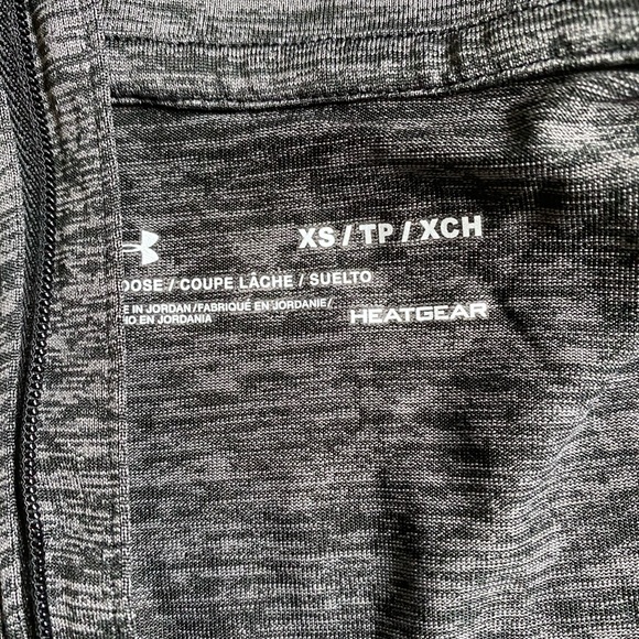 Under Armour light pullover - Picture 3 of 3